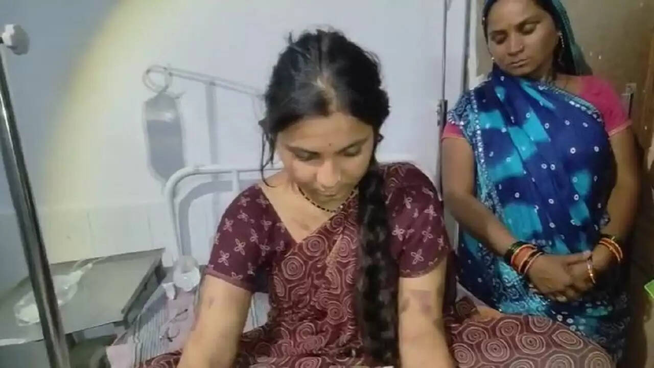 मध्य प्रदेश में दहेज के लिए पति ने पत्नी पर किया बर्बर हमला