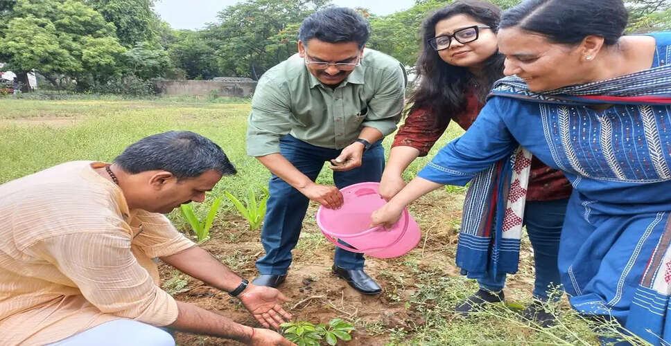 दिल्ली टीचर्स यूनिवर्सिटी में विश्व पर्यावरण दिवस पर विशेष कार्यक्रम का आयोजन