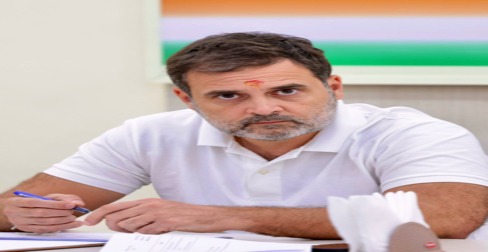 राहुल गांधी ने की तेलंगाना व आंध्र प्रदेश के बाढ़ प्रभावितों को राहत पैकेज देने की अपील