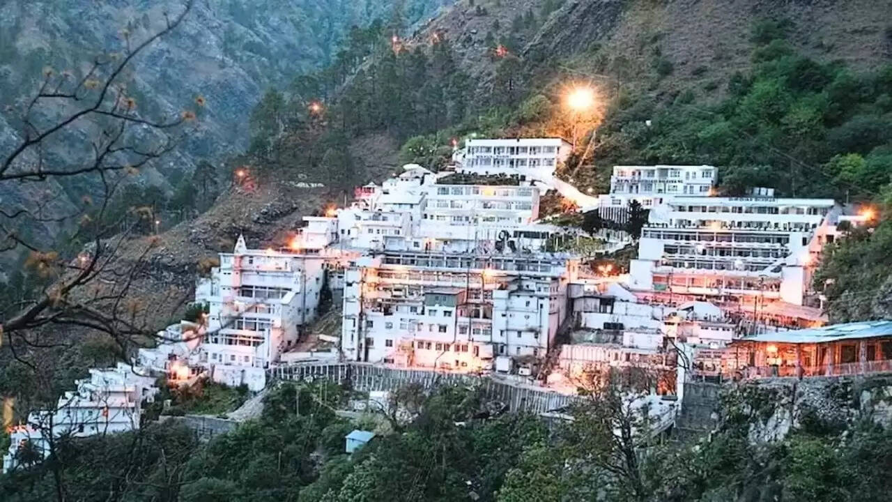 नए साल पर माता वैष्णो देवी मंदिर में यात्रा के नियमों में बदलाव