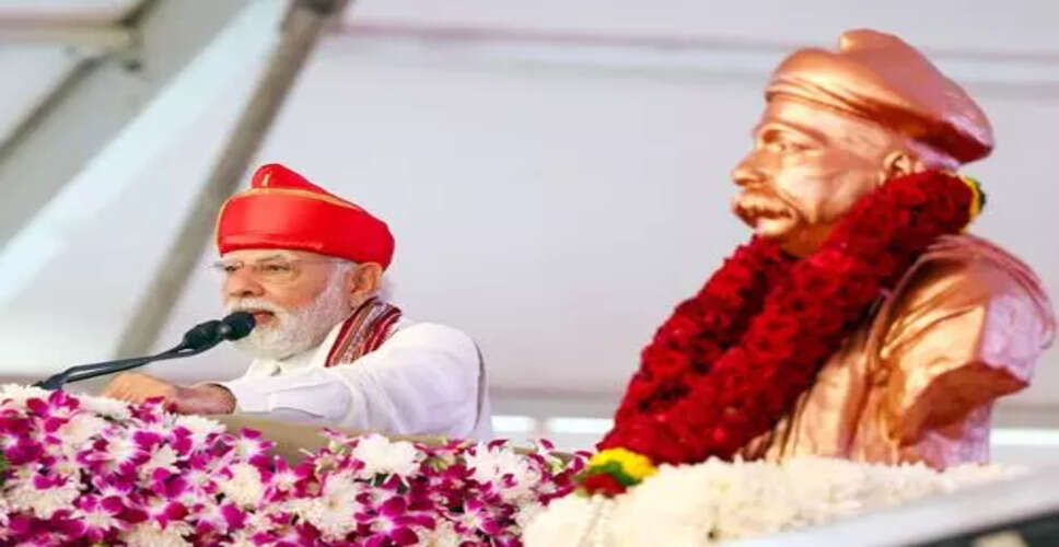 प्रधानमंत्री मोदी ने स्वतंत्रता सेनानियों को दी श्रद्धांजलि