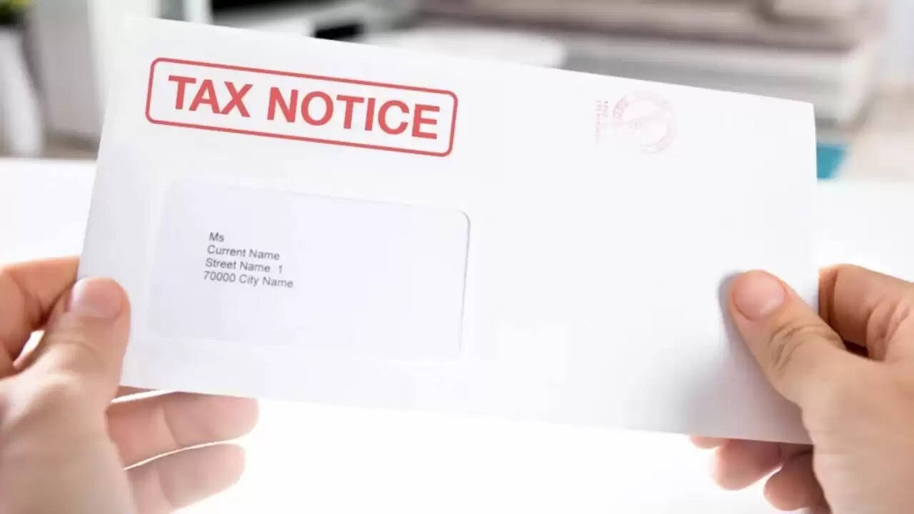 जीजा से मिले महंगे गिफ्ट पर टैक्स विवाद: ITAT ने दी राहत