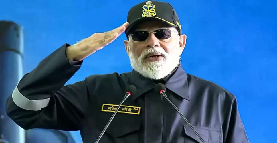 पीएम मोदी ने INS विक्रांत पर मनाई दिवाली, ऐतिहासिक क्षण का जश्न