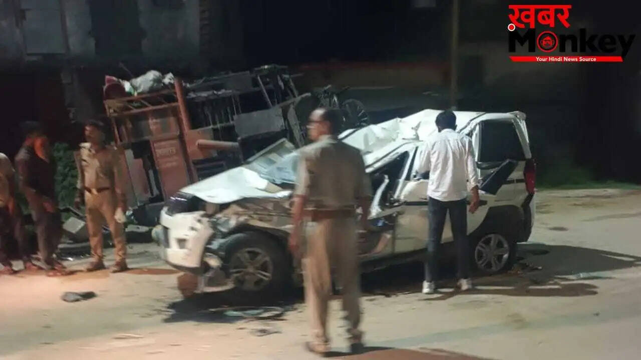 गोरखपुर में जानवर को बचाने की कोशिश में हुआ भयानक सड़क हादसा