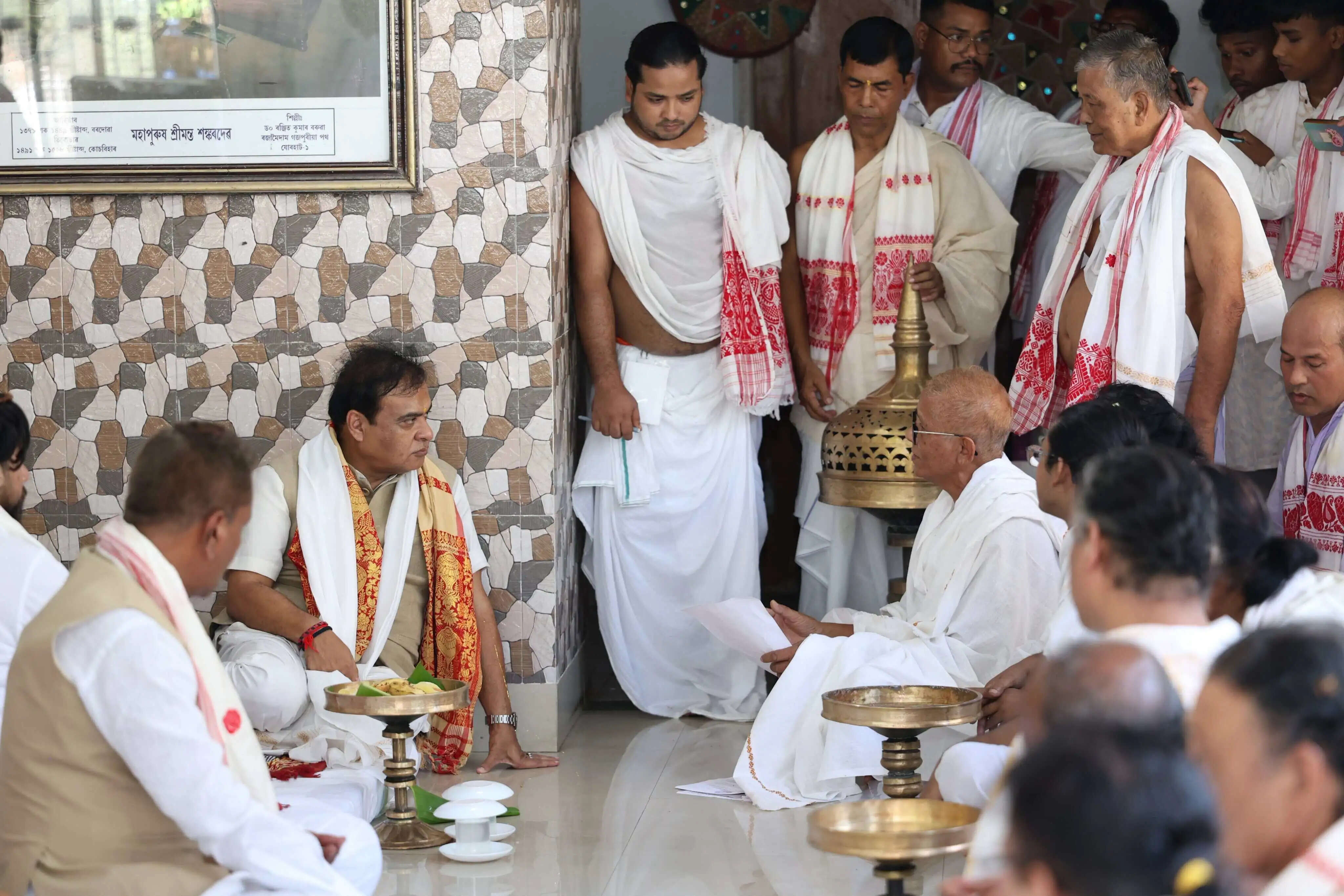 माधुपुर सत्रा के विकास के लिए असम सरकार ने पश्चिम बंगाल से मांगी सहायता