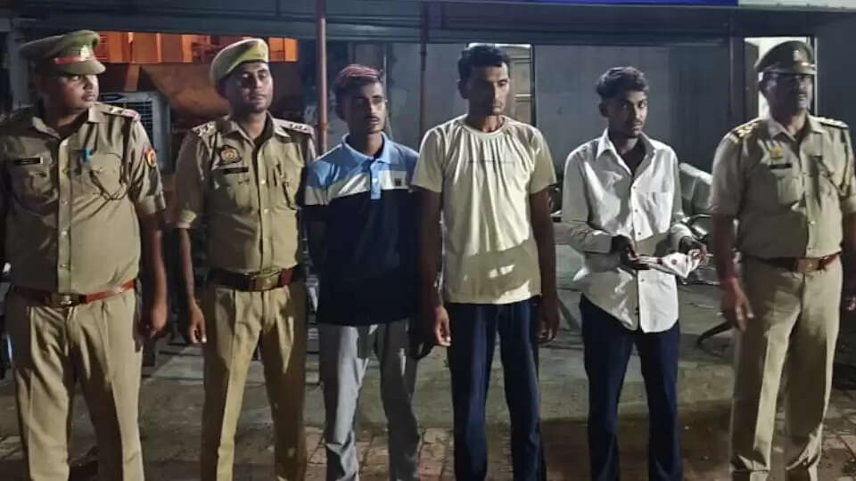 मेरठ में मां और बेटी ने प्रेमियों के साथ मिलकर की हत्या का खुलासा