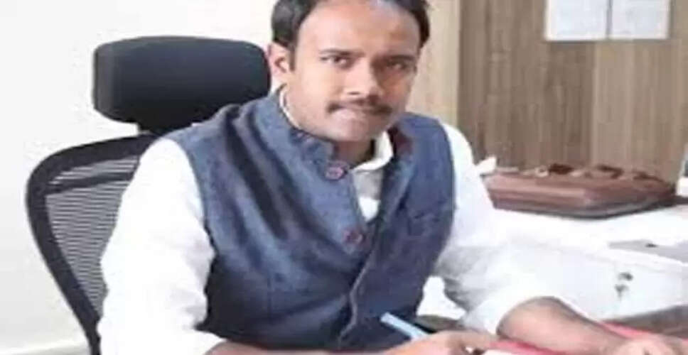 सागर जिले में जर्जर भवनों को गिराने की तेज़ी से चल रही कार्रवाई