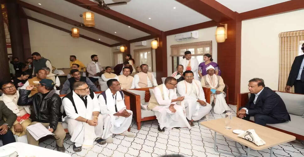 बांग्लादेश में हिंदू अल्पसंख्यकों पर हिंसा के बीच असम सरकार की सतर्कता