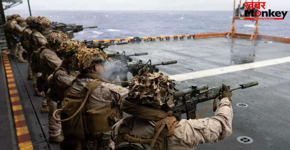 अमेरिका ने पाकिस्तान के दो जहाजों को होर्मुज से लौटाया, बड़ा झटका