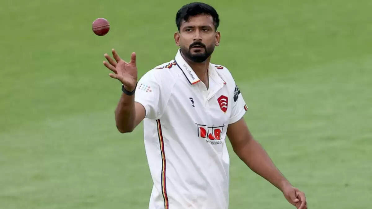 पांचवे टेस्ट से पहले भारतीय टीम को बड़ा झटका, गेंदबाज खलील अहमद लौटे भारत