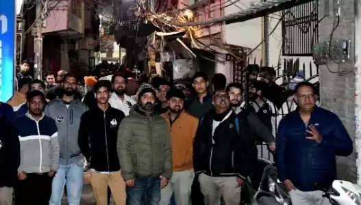 पूर्वी दिल्ली में परिवार की हत्या: कर्ज और बेरोजगारी का मामला