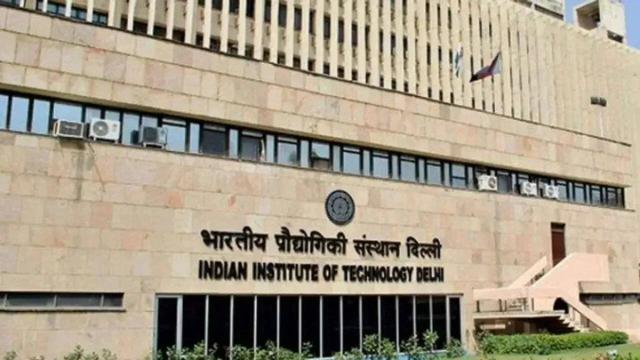 IIT दिल्ली ने QS एशिया रैंकिंग 2026 में फिर से शीर्ष स्थान प्राप्त किया