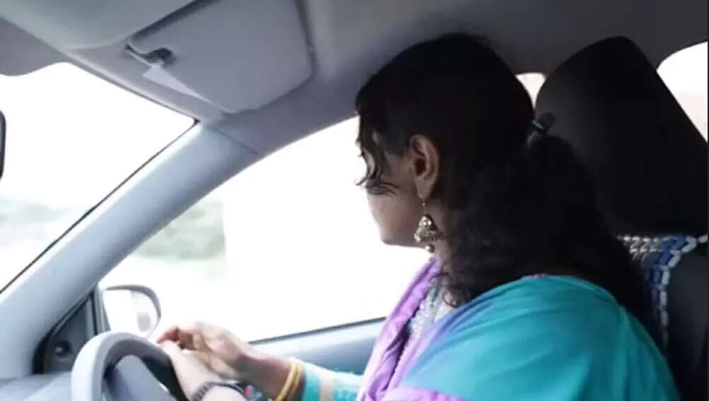 महिलाओं की सुरक्षा के लिए नया कैब नियम: सेम जेंडर ड्राइवर का विकल्प