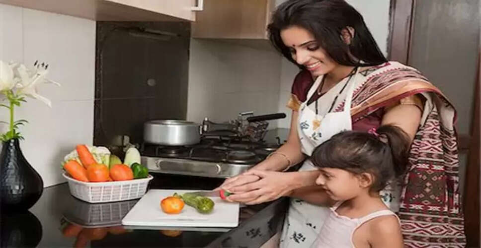 किचन में काले पत्थर का उपयोग न करें: जानें इसके नुकसान