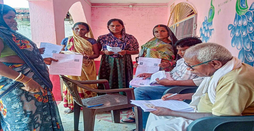 सुप्रीम कोर्ट ने बिहार के राजनीतिक दलों को दी फटकार, मतदाता सूची में मदद करने की दी सलाह