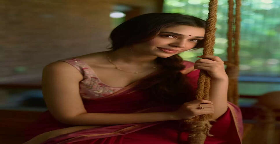 कीर्ति शेट्टी ने साझा की नई तस्वीरें, फैंस ने की तारीफ