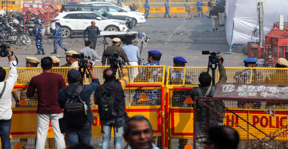 दिल्ली विस्फोट की जांच में नए पहलू: संदिग्ध गतिविधियों पर ध्यान केंद्रित