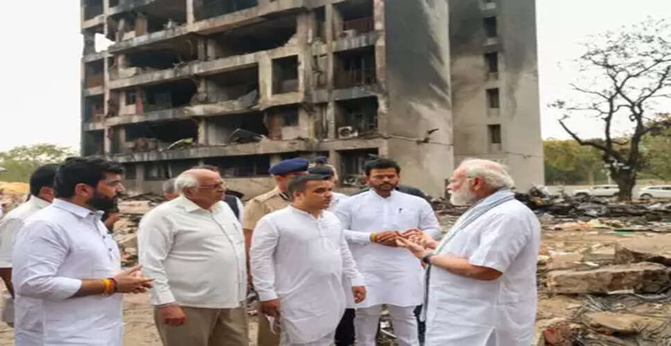 अहमदाबाद विमान हादसा: पीएम मोदी ने कहा, 'इसे शब्दों में बयां नहीं किया जा सकता'