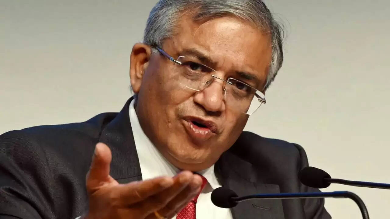 बिहार चुनाव: मुख्य चुनाव आयुक्त ने दी हिंसा के खिलाफ जीरो टॉलरेंस नीति की जानकारी