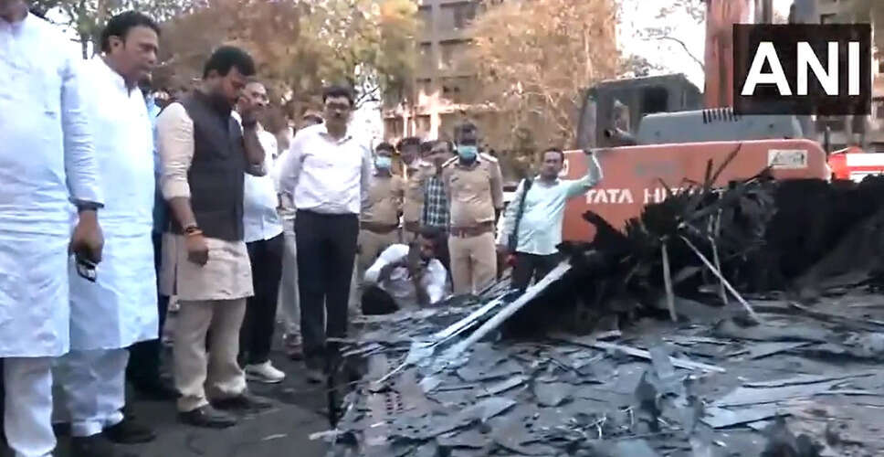 एयर इंडिया विमान दुर्घटना: केंद्रीय मंत्री ने स्थिति का लिया जायजा