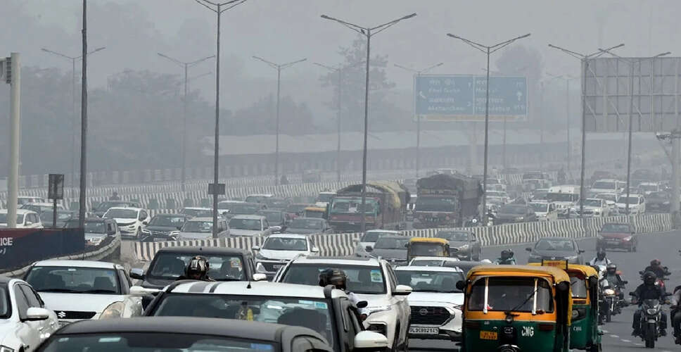 दिल्ली में प्रदूषण का स्तर फिर से बढ़ा, AQI 'बहुत खराब' श्रेणी में