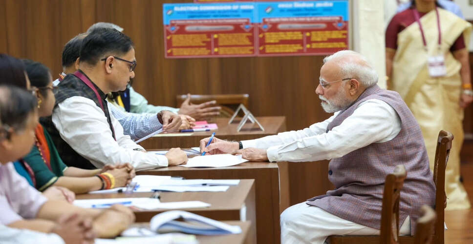 उपराष्ट्रपति चुनाव के लिए मतदान आज, एनडीए और विपक्ष के बीच मुकाबला