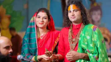 अनिरुद्धाचार्य महाराज: एक प्रसिद्ध कथावाचक की पारिवारिक जिंदगी