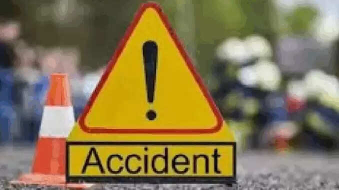 मंदसौर में दर्दनाक सड़क हादसा: एंबुलेंस गिरने से दो की मौत