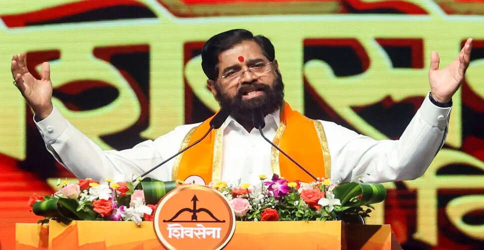 महाराष्ट्र में उद्धव ठाकरे गुट को बड़ा झटका, छह सांसद शिंदे गुट में शामिल होने की तैयारी में