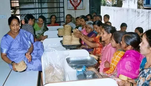 लिज्जत पापड़: 80 रुपये से 800 करोड़ का सफर