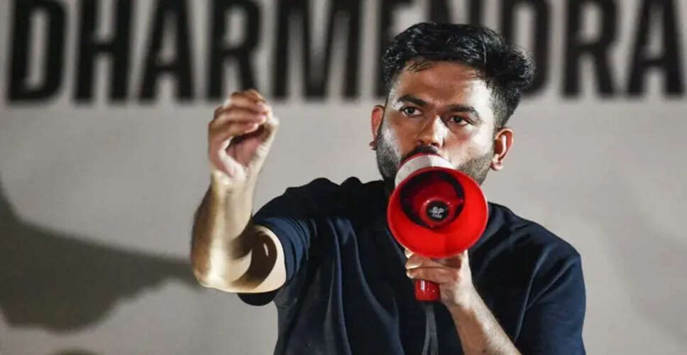 दिल्ली में जंतर-मंतर पर राजनीतिक विरोध प्रदर्शन तेज