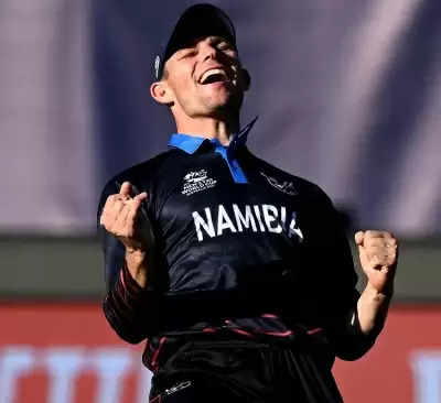नामीबिया के कप्तान गेरहार्ड इरास्मस, यूएई की ईशा ओझा आईसीसी के एसोसिएट क्रिकेटर्स ऑफ द ईयर चुने गए
