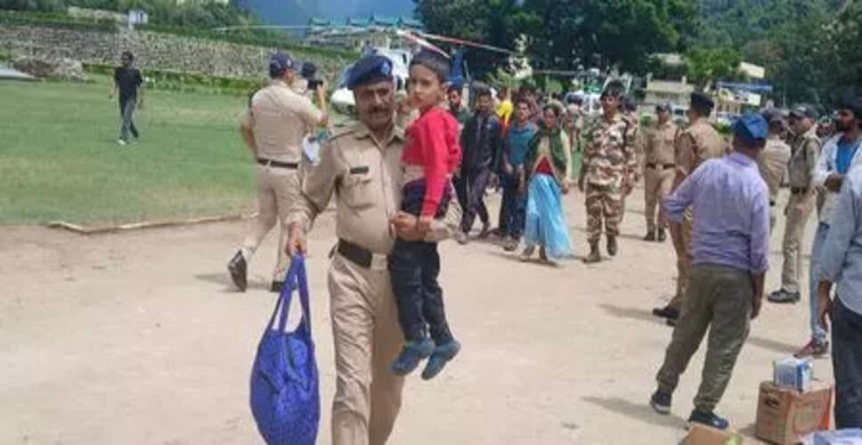 उत्तराखंड में बाढ़ राहत कार्य जारी, 382 लोग सुरक्षित निकाले गए