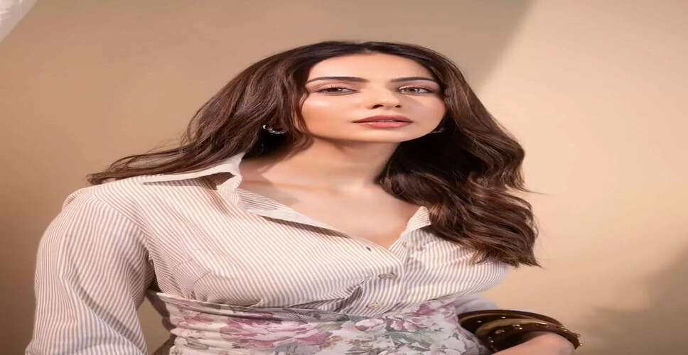 रकुल प्रीत ने इंस्टाग्राम पर शेयर की नई तस्वीरें