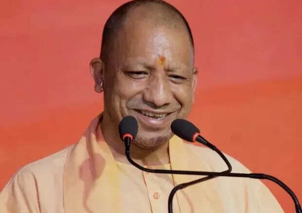 योगी आदित्यनाथ ने अखिलेश यादव पर साधा निशाना, माफियाओं के संबंधों का किया खुलासा