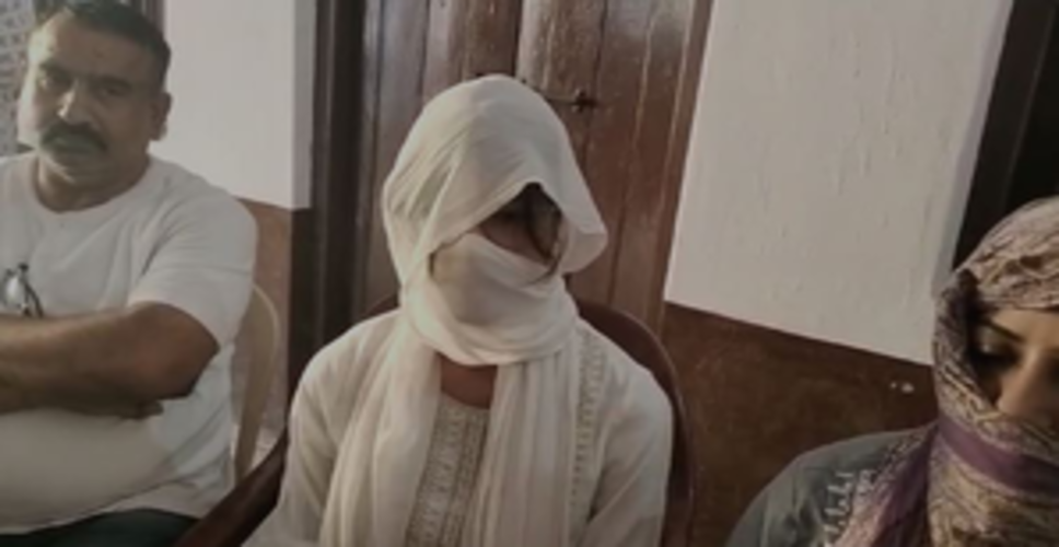 सासाराम सीट से कांग्रेस प्रत्याशी के बेटे पर लगे दुष्कर्म के आरोप को पीड़िता ने बताया निराधार
