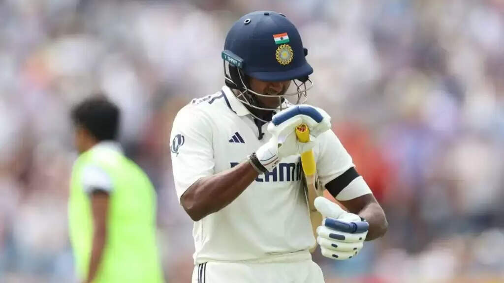 टीम इंडिया को पहले टेस्ट में हार के बाद मिली नई चुनौतियाँ, दो खिलाड़ी बाहर