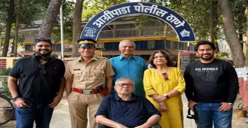 इंस्पेक्टर मधुकर जेंडे से मिले पर्दे के हीरो मनोज बाजपेयी, ओम राउत ने शेयर की यादगार तस्वीरें