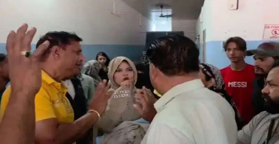 मुजफ्फरनगर में नवजात की मौत पर अस्पताल में हंगामा, स्वास्थ्य विभाग ने किया सील