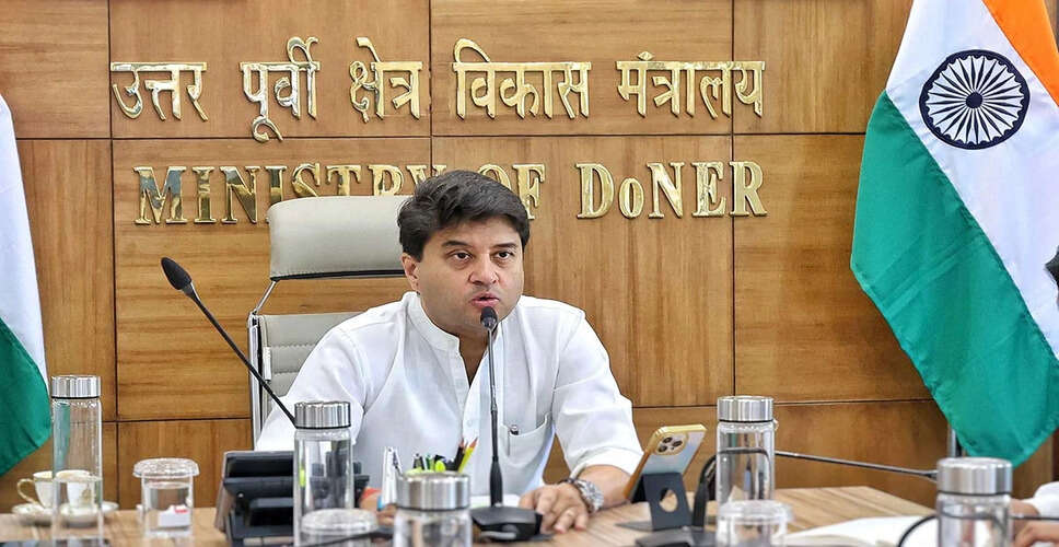 ज्योतिरादित्य सिंधिया की वर्चुअल बैठक में सेवा पखवाड़ा और जीएसटी बचत उत्सव पर चर्चा