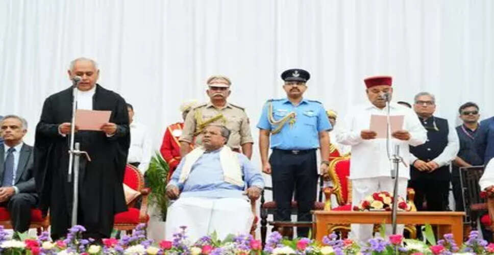 कर्नाटका उच्च न्यायालय के नए मुख्य न्यायाधीश के रूप में न्यायाधीश विभु बखरू ने ली शपथ