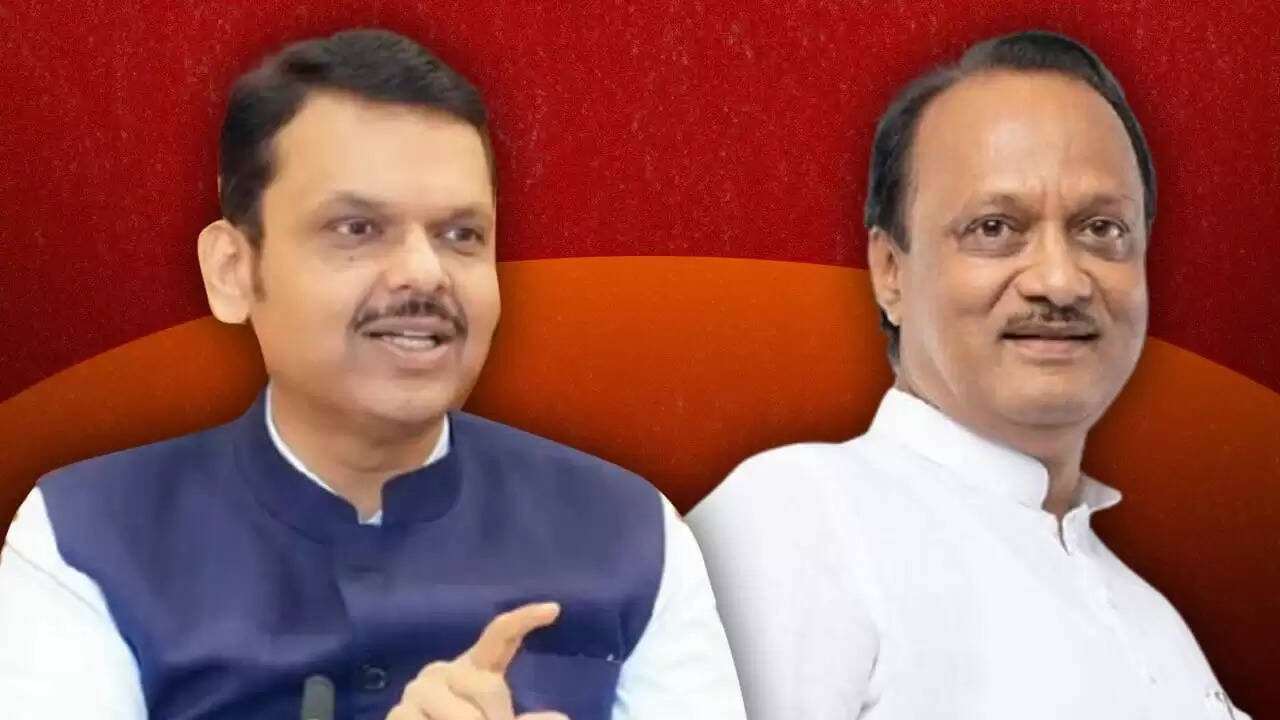 पुणे में निकाय चुनाव: अजीत पवार पर फडणवीस का तीखा हमला