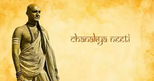 शान से जीने के लिए बेशर्म बनें: आचार्य चाणक्य की सलाह