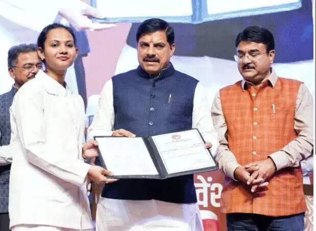 मध्यप्रदेश सरकार ने 60 हजार पदों पर की नियुक्तियां, एक लाख पदों की योजना