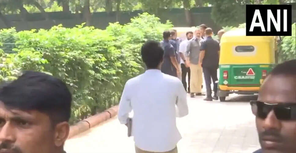 राहुल गांधी ने ऑटो रिक्शा चालकों से की मुलाकात, परिवहन मुद्दों पर चर्चा