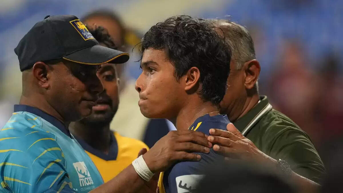 Asia Cup 2025 के बीच क्रिकेटर के घर मातम, पिता का निधन