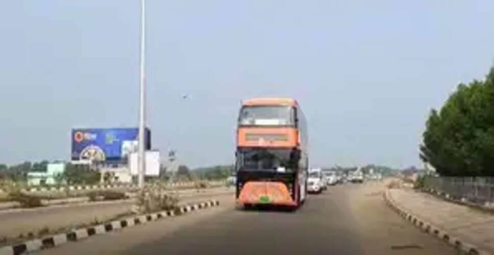 प्रवासी भारतीयों की मेजबानी के लिए ओडिशा तैयार, डबल डेकर बस पहुंची पुरी