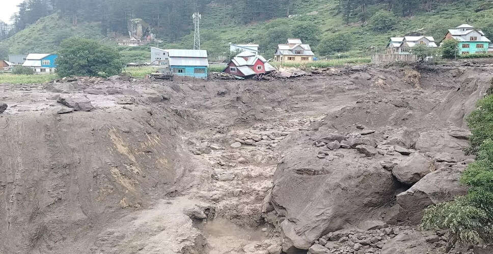 किश्तवाड़ में बादल फटने से बढ़ा मौत का आंकड़ा, 250 लोग लापता