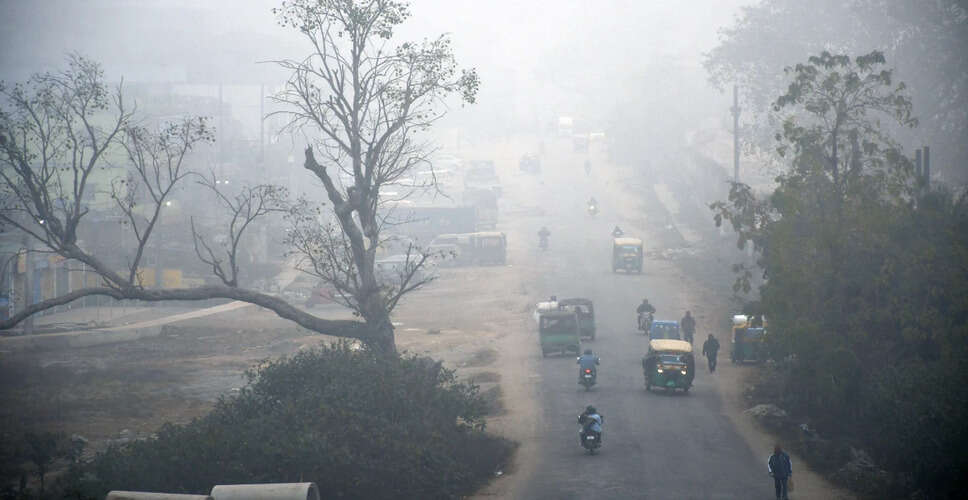 दिल्ली और NCR में अप्रत्याशित बारिश, मौसम विभाग ने जारी किया येलो अलर्ट