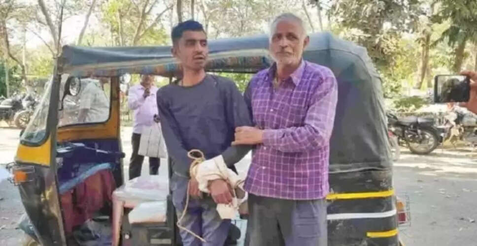 पिता ने शराबी बेटे को पुलिस के पास पहुंचाया, मदद की गुहार लगाई